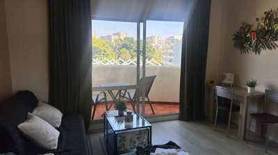 12-53013098fcab6c38b1379cd33298e050