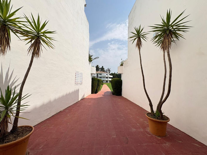 Image No.21-2 Bed Apartment for sale