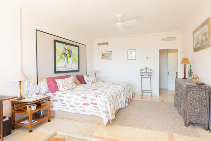 Image No.26-3 Bed Apartment for sale