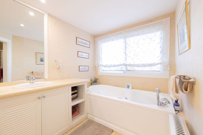 Image No.30-3 Bed Apartment for sale