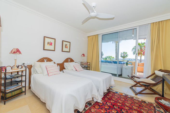 Image No.33-3 Bed Apartment for sale