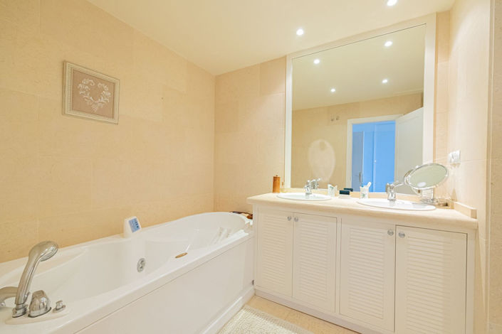 Image No.35-3 Bed Apartment for sale