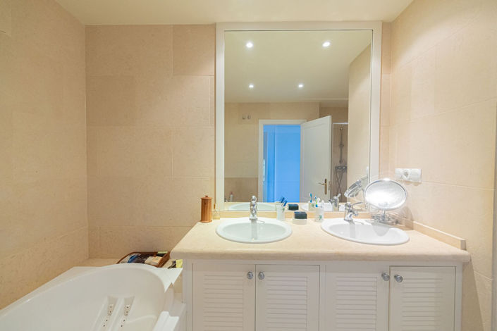 Image No.36-3 Bed Apartment for sale
