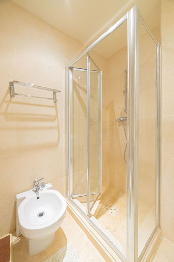 Image No.37-3 Bed Apartment for sale