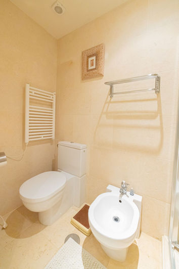 Image No.38-3 Bed Apartment for sale