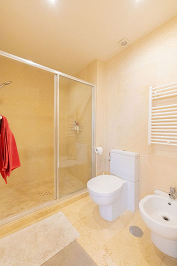 Image No.48-3 Bed Apartment for sale