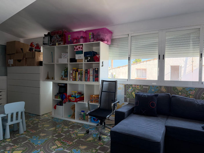 Image No.25-3 Bed Semi-Detached for sale