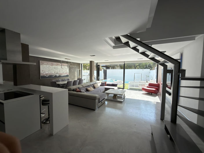 Image No.27-3 Bed Semi-Detached for sale