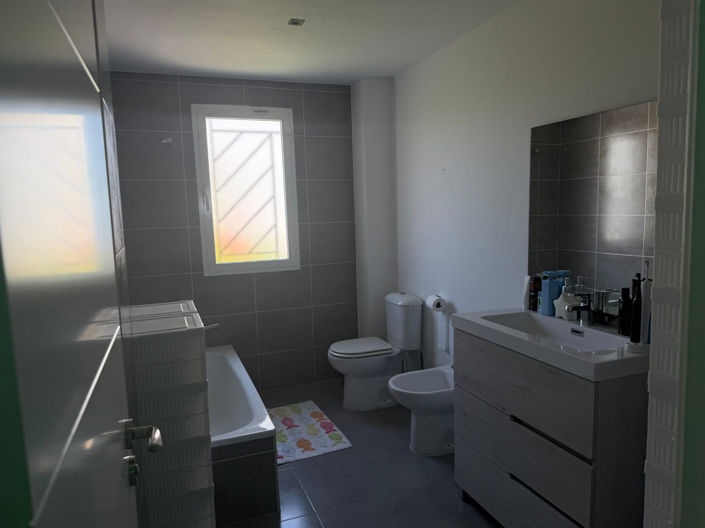 Image No.29-3 Bed Semi-Detached for sale