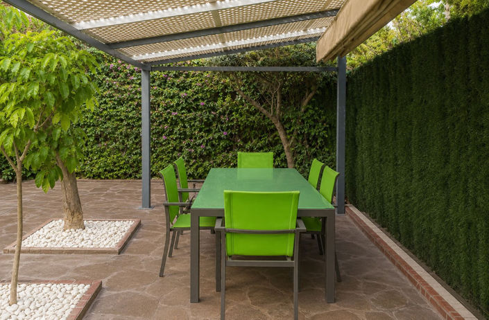 Image No.20-5 Bed Townhouse for sale