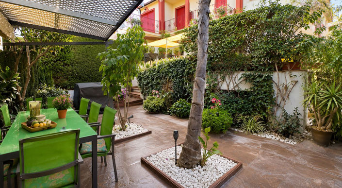 Image No.21-5 Bed Townhouse for sale
