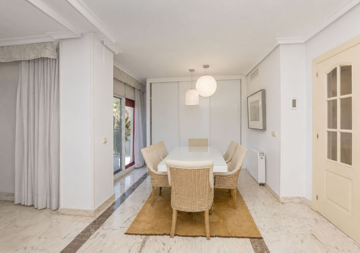 Image No.6-5 Bed Townhouse for sale