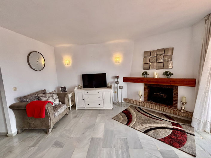 Image No.23-2 Bed Apartment for sale