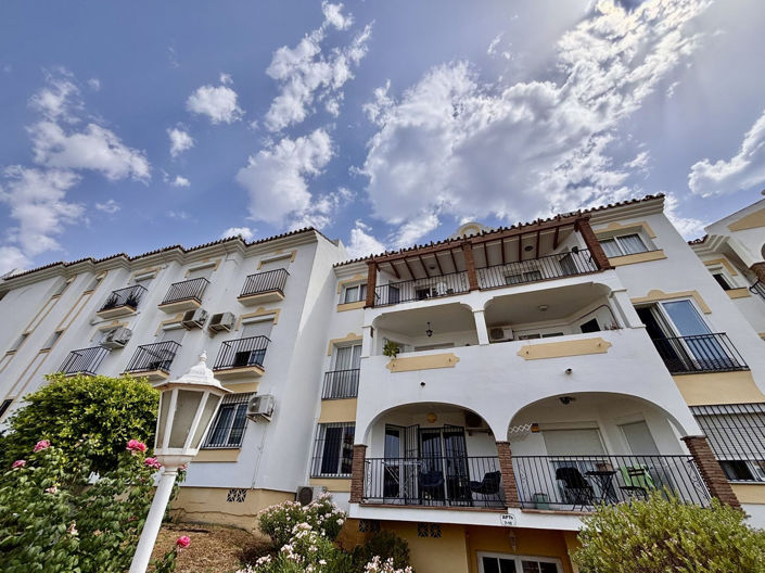 Image No.37-2 Bed Apartment for sale