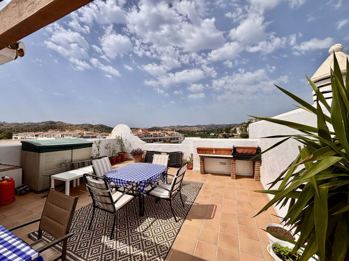 Image No.8-2 Bed Apartment for sale