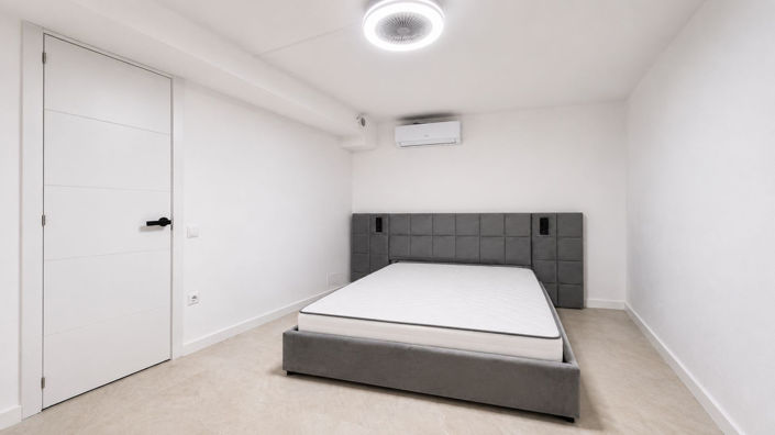 Image No.26-9 Bed Semi-Detached for sale