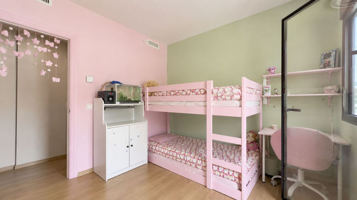 Image No.38-9 Bed Semi-Detached for sale