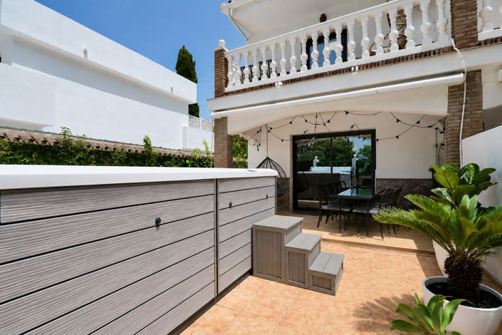 Image No.45-9 Bed Semi-Detached for sale