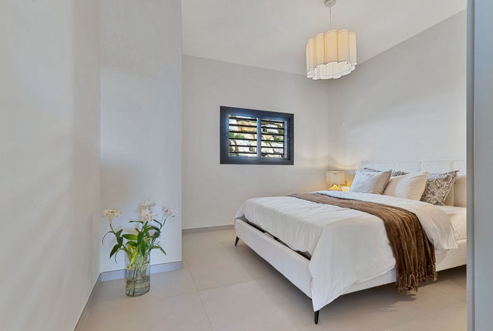 Image No.20-3 Bed Apartment for sale