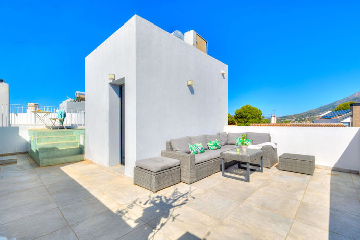 Image No.28-3 Bed Townhouse for sale