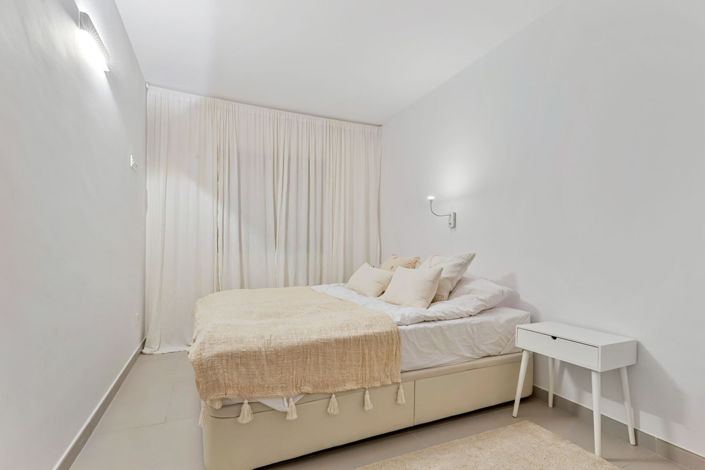 Image No.22-3 Bed Apartment for sale