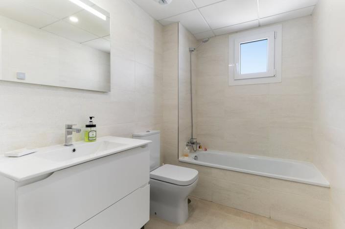 Image No.26-3 Bed House for sale