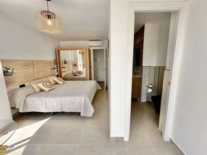 Image No.15-2 Bed Apartment for sale