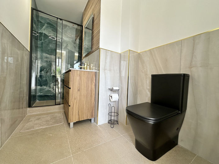 Image No.20-2 Bed Apartment for sale