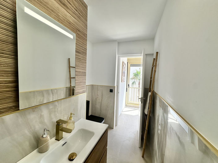 Image No.21-2 Bed Apartment for sale