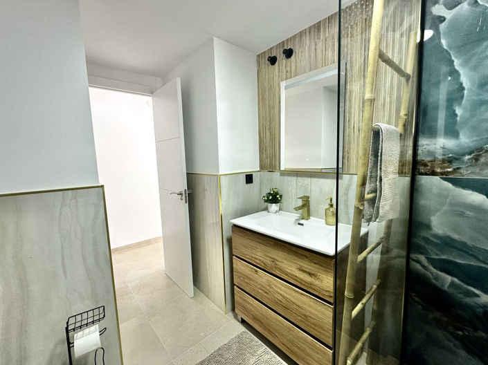 Image No.27-2 Bed Apartment for sale