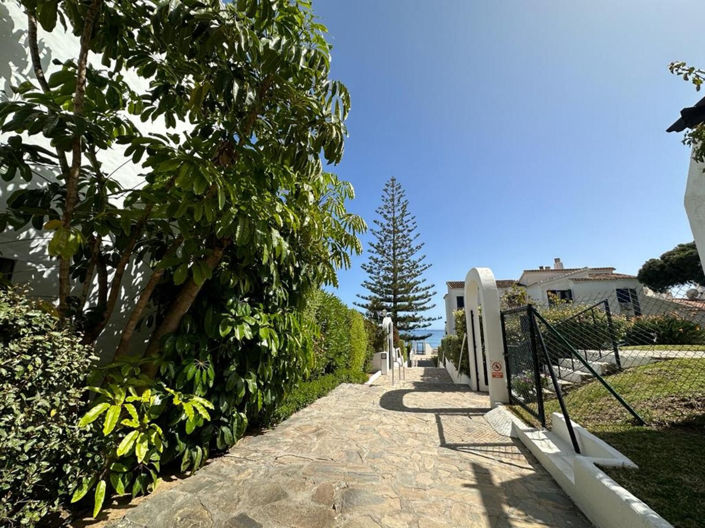 Image No.26-3 Bed Apartment for sale