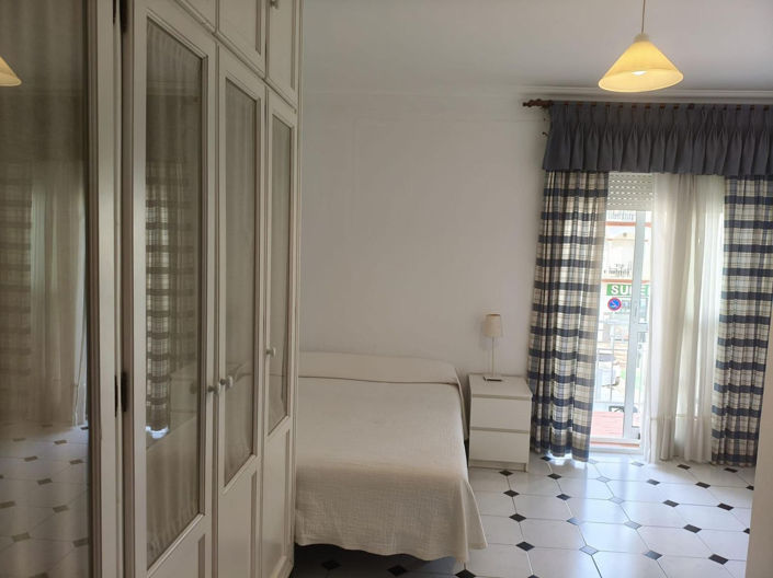 Image No.21-3 Bed Apartment for sale