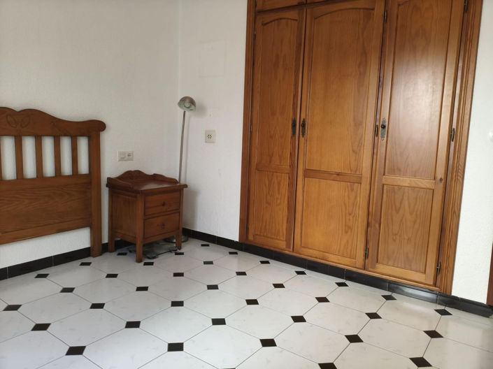 Image No.25-3 Bed Apartment for sale