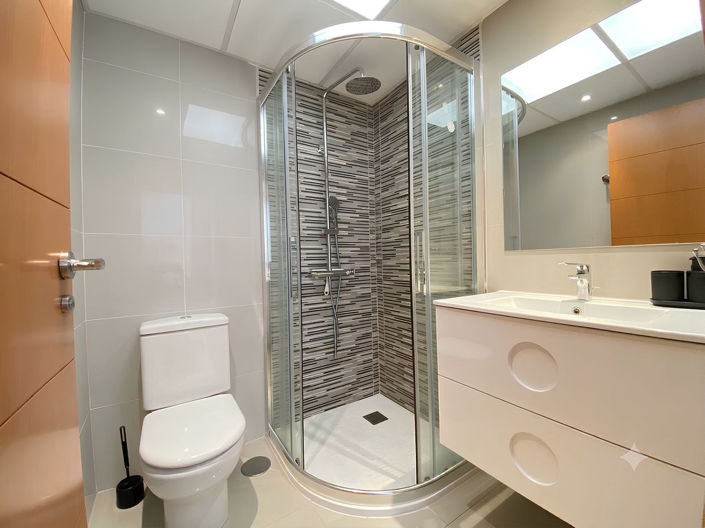 Image No.13-2 Bed Apartment for sale