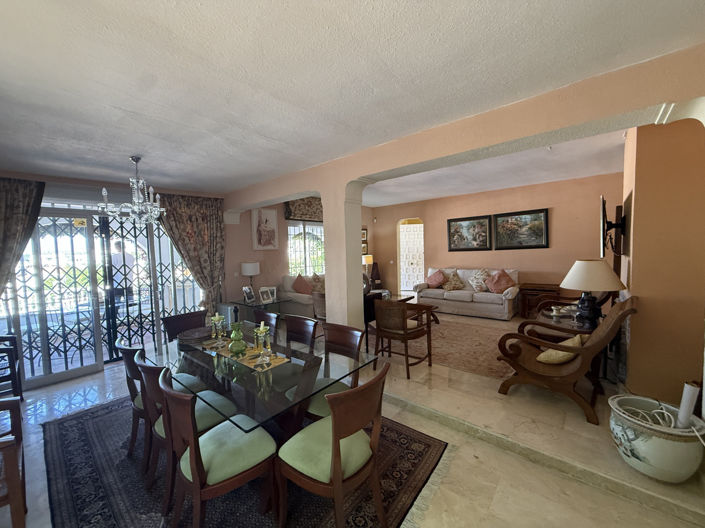 Image No.7-3 Bed Villa for sale