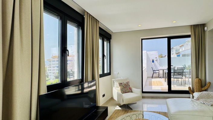 Image No.2-Appartement de 2 chambres à vendre à Puerto Banus