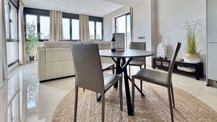 Image No.26-2 Bed Apartment for sale