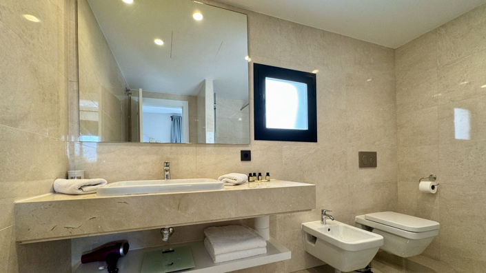 Image No.34-2 Bed Apartment for sale