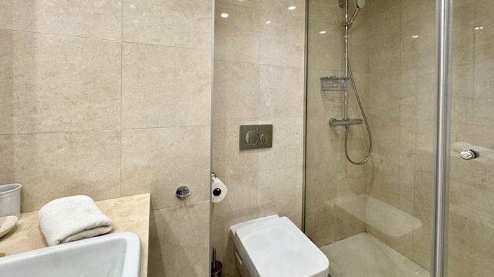 Image No.38-2 Bed Apartment for sale