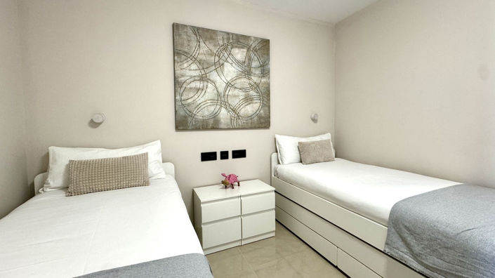 Image No.40-2 Bed Apartment for sale