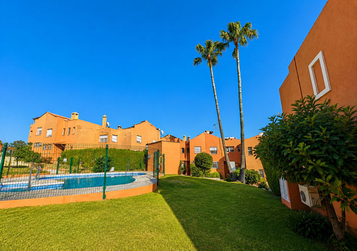 Image No.3-Maison de ville de 3 chambres à vendre à Estepona