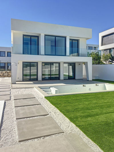 Image No.12-4 Bed Villa for sale