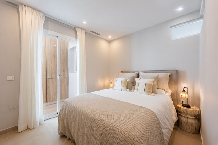 Image No.20-3 Bed Apartment for sale
