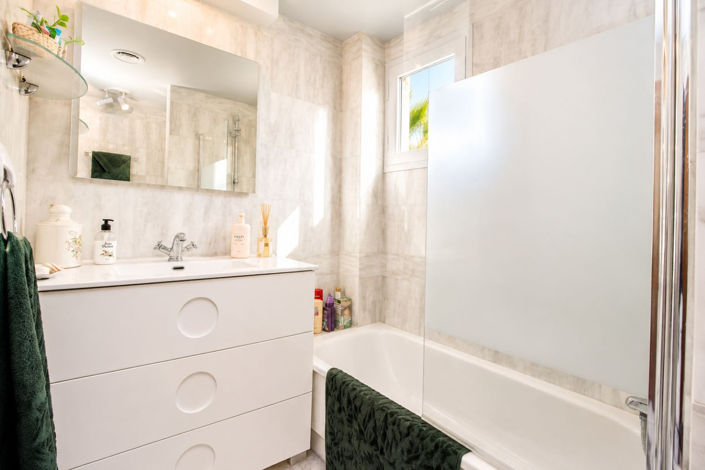 Image No.17-2 Bed Apartment for sale