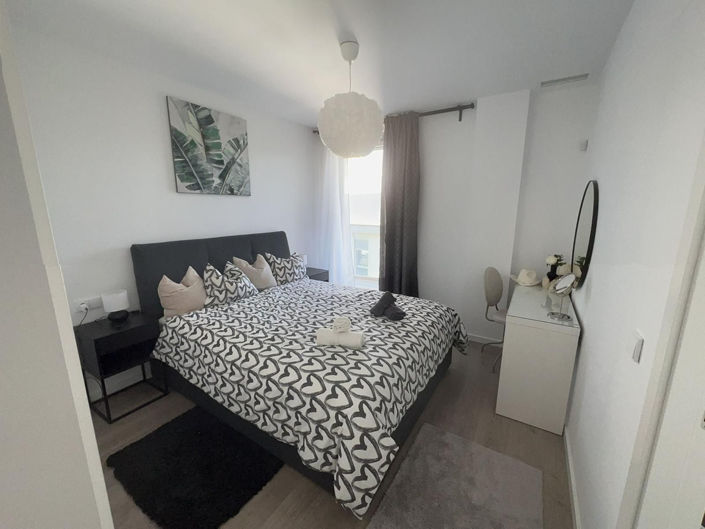 Image No.20-2 Bed Apartment for sale