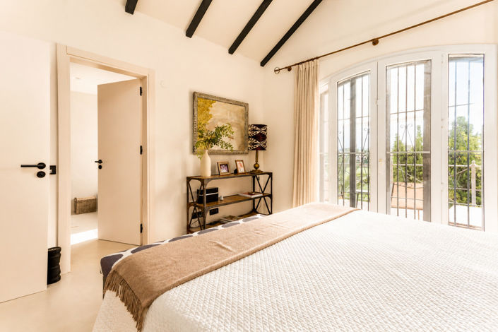 Image No.36-6 Bed Townhouse for sale