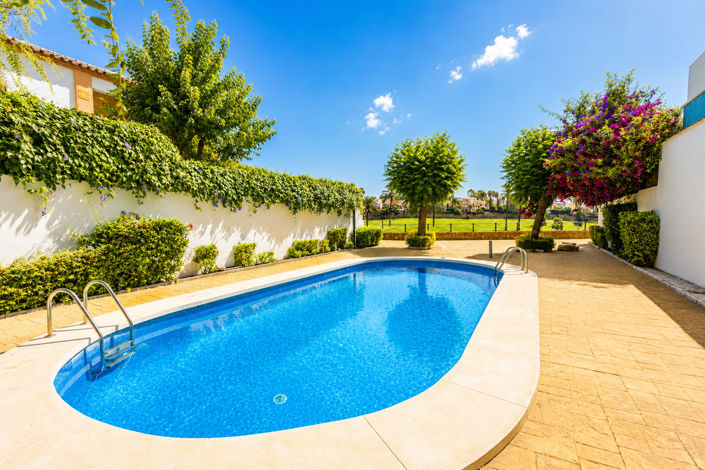 Image No.59-6 Bed Townhouse for sale