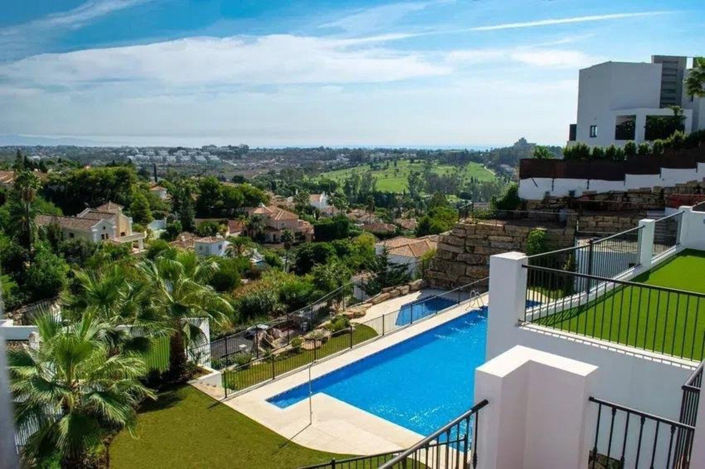 Image No.10-3 Bed Apartment for sale
