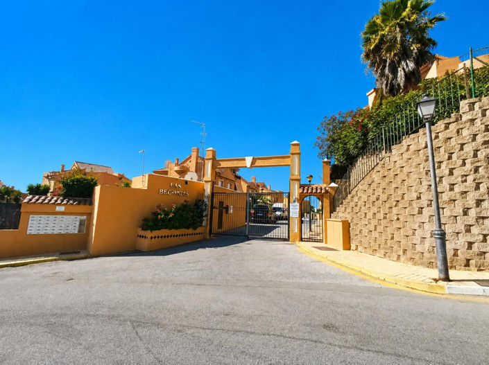 Image No.20-3 Bed Villa for sale