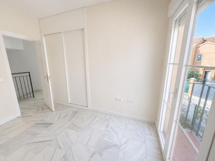 Image No.36-3 Bed Villa for sale